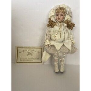Vintage American winter Ice Skating Porcelain Doll Rare 17in Sonia‎ CIB